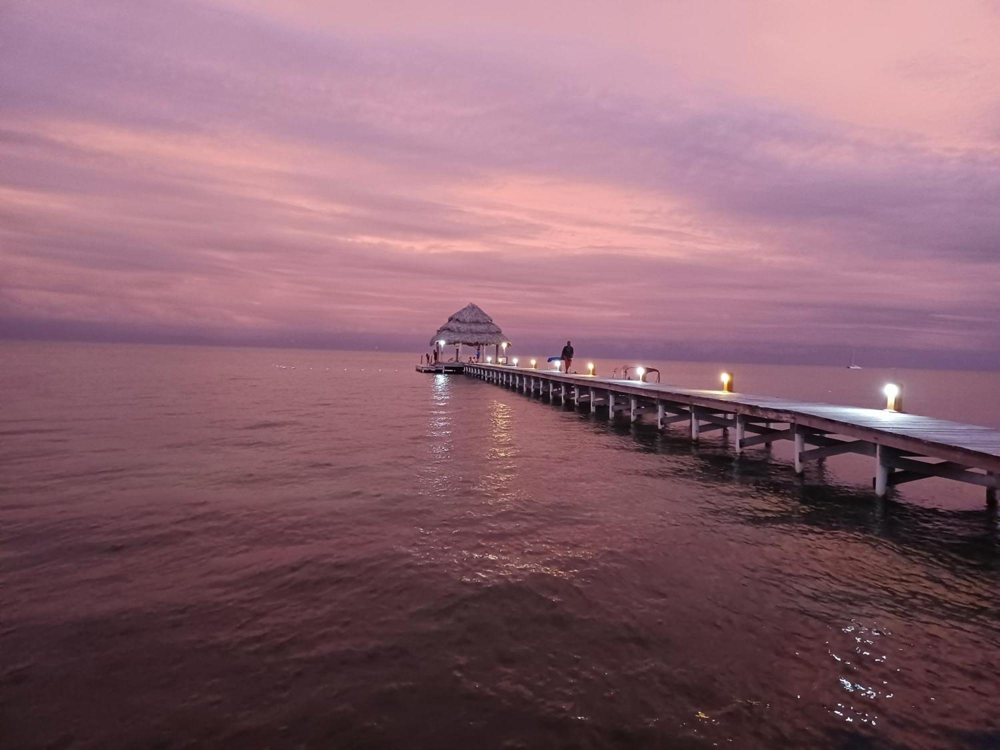 Xanadu Island Resort 산페드로 외부 사진
